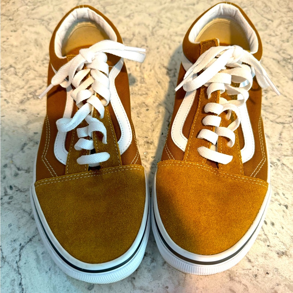 Van’s Old Skool Sneakers. New with original box.